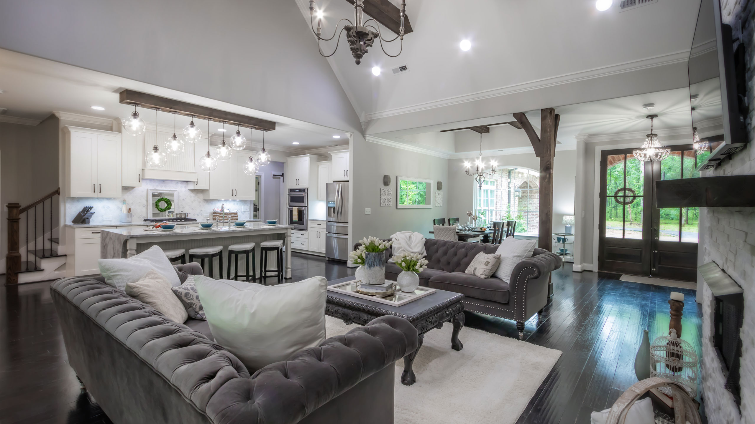 What is my home worth? Background Image